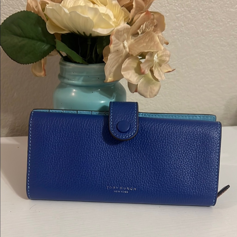Tory Burch Blue Leather Wallet